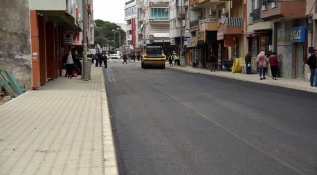 Seferihisar'da asfalt seferberliği başladı