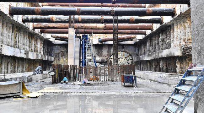 Buca Metrosu'nda Yoğun Tempo